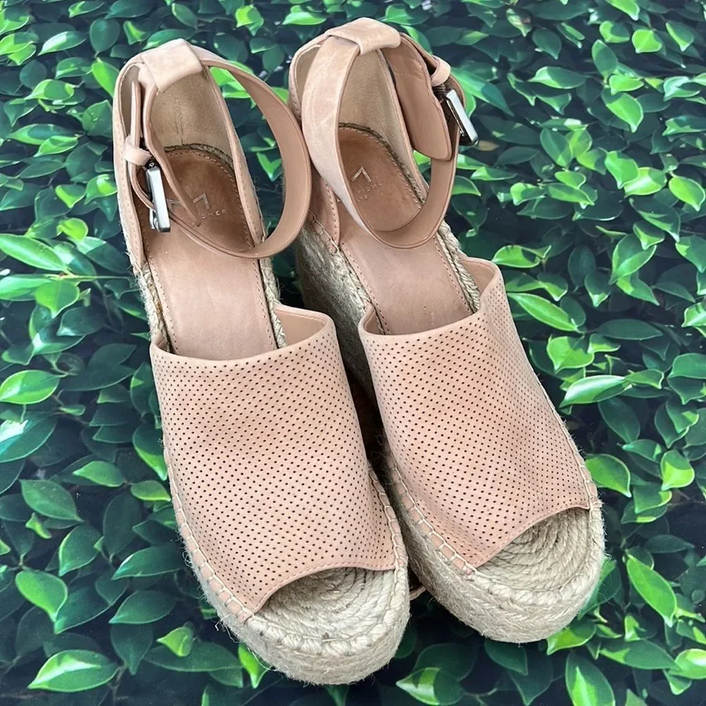 *Marc Fisher dusty pink suede eyelet espadrille wedges